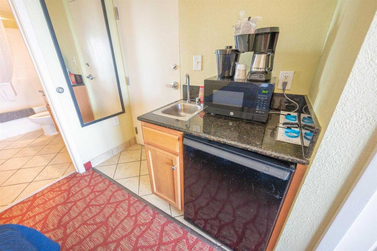 Floor,direct Oceanfront,heated Pool,boardwalk!