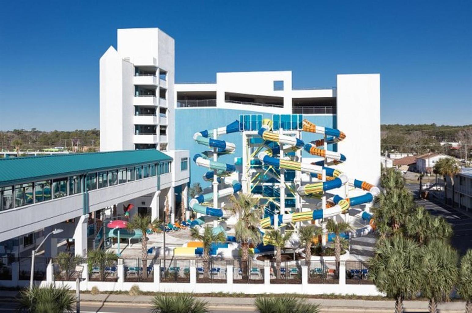 Holiday home Remodeled Condo, Waterpark View At Landmark *
