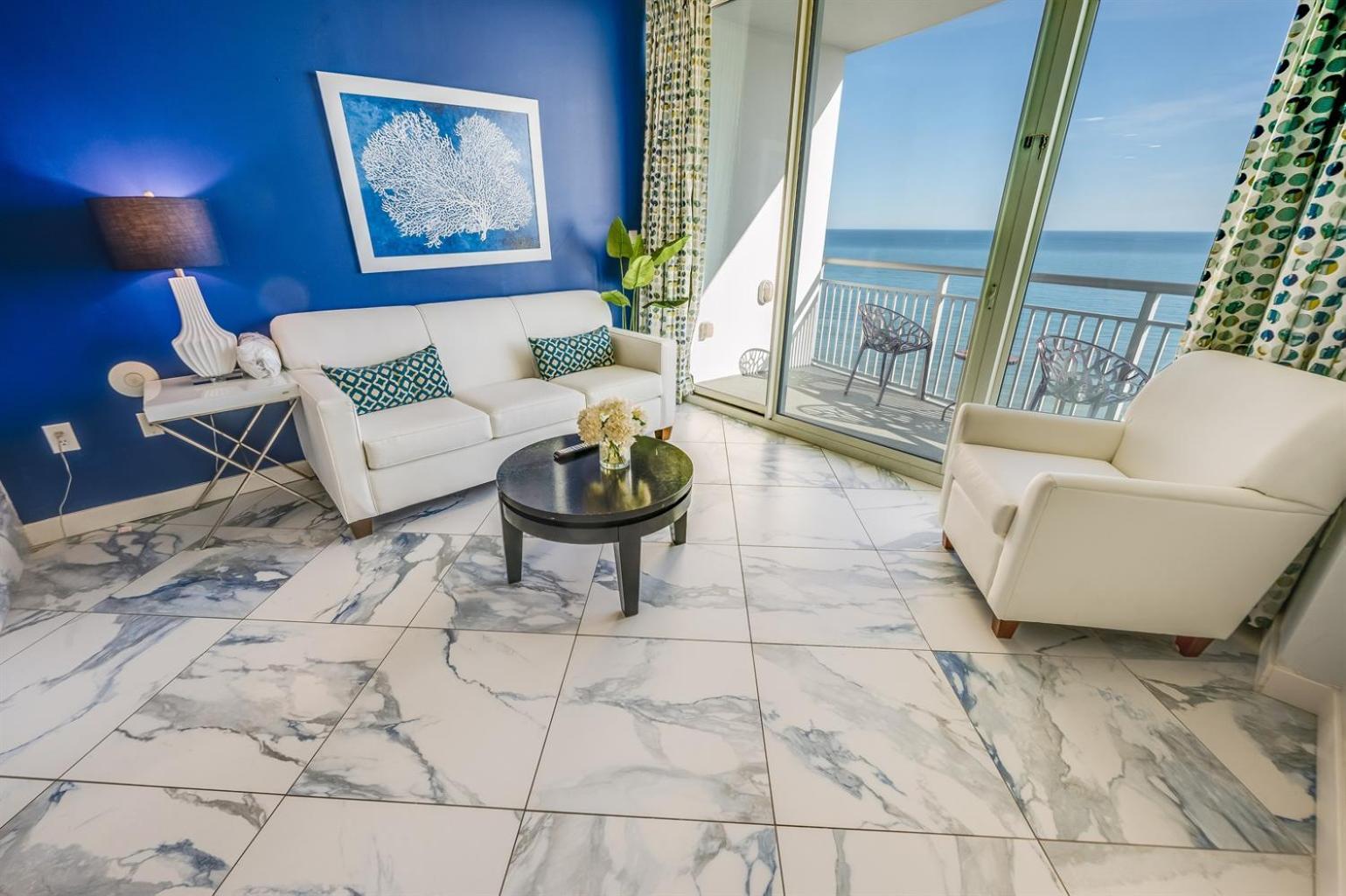 Hotel Access! 2-br W Balcony & Shared Pools