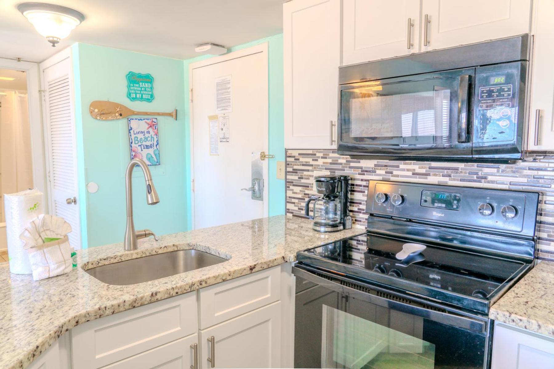 Luxurious Ocean View Queen - With New Led Fireplace! Palace Unit 2210 Holiday home