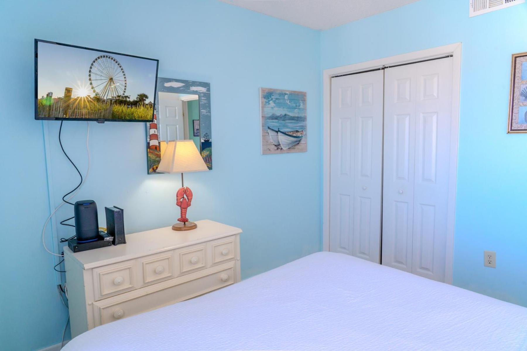Holiday home Luxurious Ocean View Queen - With New Led Fireplace! Palace Unit 2210