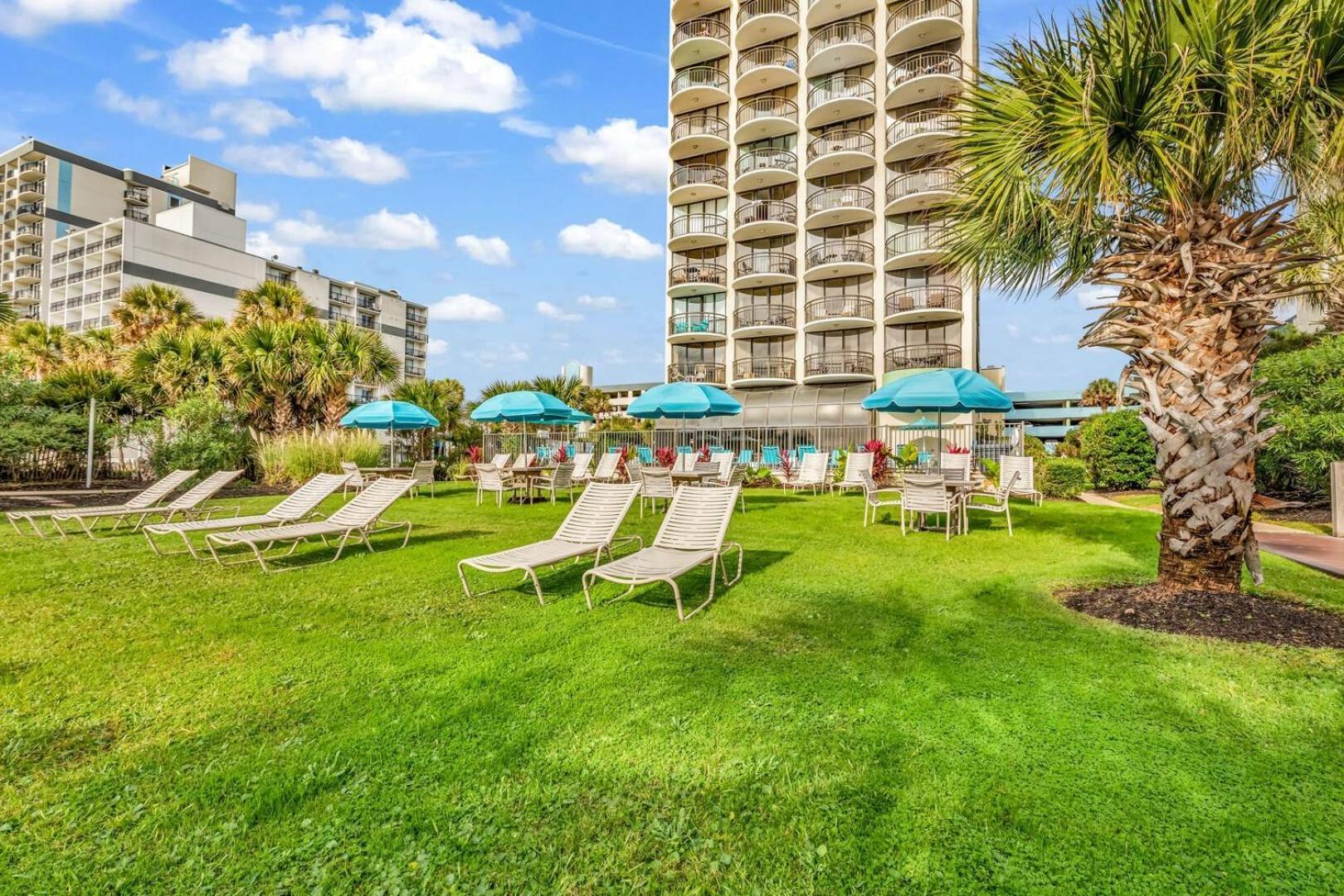 Breath-taking Renovated 1 Bedroom At Merdian! Unit 406 Holiday home *