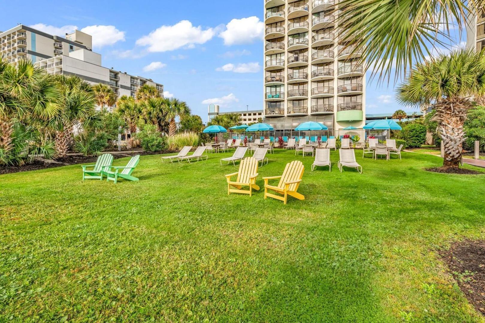 Breath-taking Renovated 1 Bedroom At Merdian! Unit 406 Holiday home