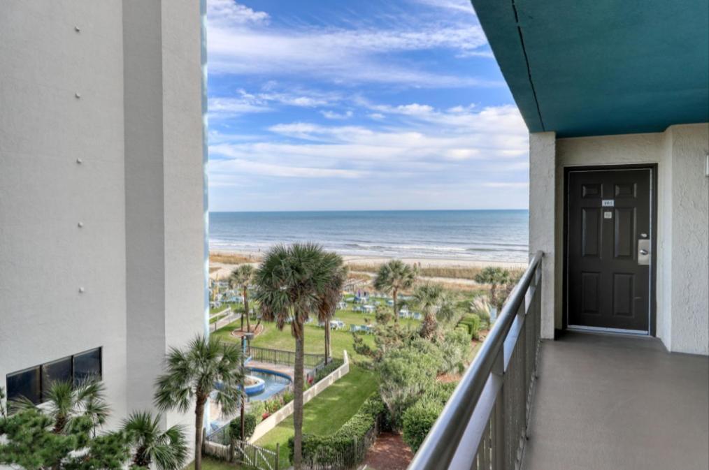 Breath-taking Renovated 1 Bedroom At Merdian! Unit 406 Holiday home Myrtle Beach