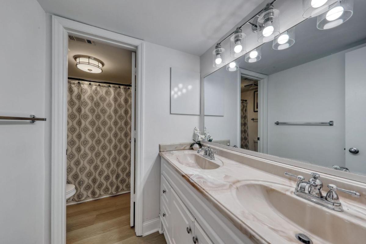 Breath-taking Renovated 1 Bedroom At Merdian! Unit 406 Myrtle Beach