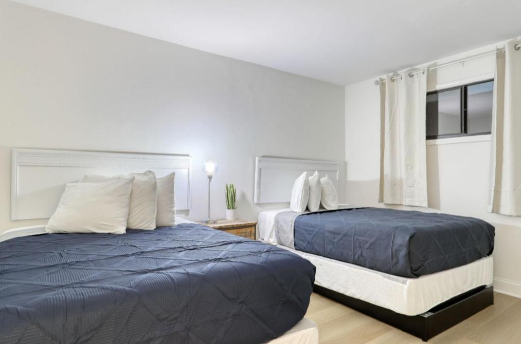 Breath-taking Renovated 1 Bedroom At Merdian! Unit 406 *