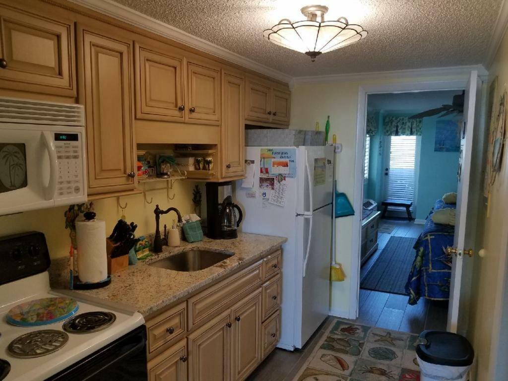 Apartment The Palms Resort-oceanfront *